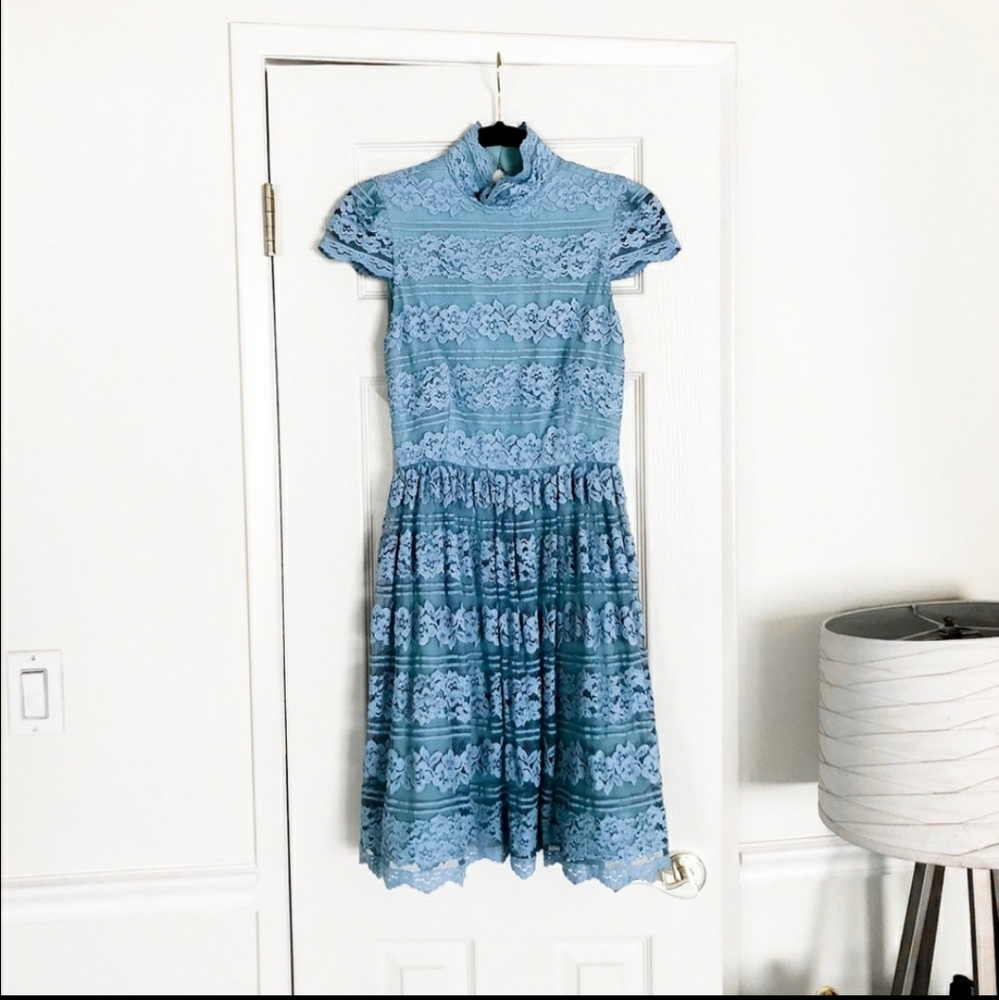 Alice & Olivia lace dress